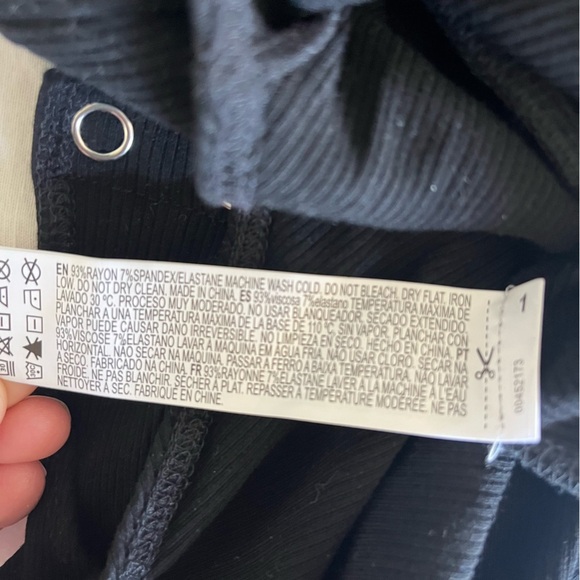 Forever 21 Black Bodysuit with Zipper Tank Top - Picture 2 of 6